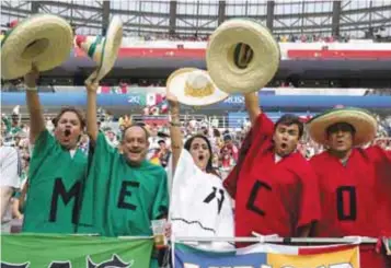  ?? | GETTY IMAGES ?? Un sector de la afición realizó el grito durante un despeje de Manuel Neuer, portero de Alemania.