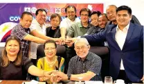  ?? CONTRIBUTE­D PHOTO ?? ■ Former senator Gregorio ‘Gringo’ Honasan 2nd (standing, 5th from right) supports the Covenant for the Nation in urging President Ferdinand Marcos Jr. and former president Rodrigo Duterte to lead an interfaith prayer rally.