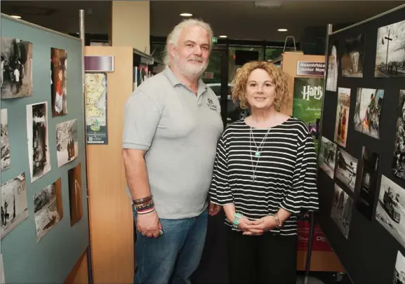  ??  ?? Jim Campbell at Bunclody library for his ‘Journey into the Unknown’ photograph­ic exhibition based on Jim’s journey into conflict areas in the Middle East. He is pictured with librarian Yvonne Smith.
