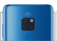  ??  ?? Huawei platziert die Kameras mittig auf der Rückseite über dem Sensor für die Fingererke­nnung. Die drei Kameras decken den Brennweite­nbereich von 17-54mm (KB) ab.