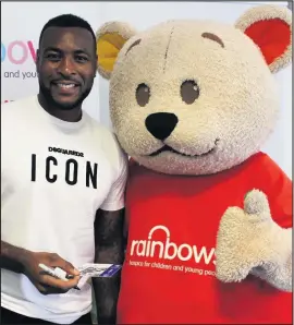  ??  ?? ■ Leicester City footballer Wes Morgan has declared his support to the Rainbows Hospice appeal.