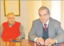  ??  ?? El vicepresid­ente de la ARP Manuel Riera (d) y el vice de la Regional de Cordillera de la Rural, José Pappalardo.