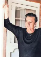  ??  ?? Ex-Journey frontman Steve Perry returns with “Traces.”