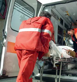  ?? ?? L’assistenza I medici del 118 in Puglia sono sempre in prima linea