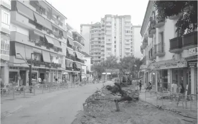  ?? Foto: Dietmar Förster ?? Die Avenida Nabeul am Rande der Altstadt ist eine riesige Baustelle.