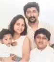  ?? ?? Manikandan and Thara with kids Tharan and Thahaan