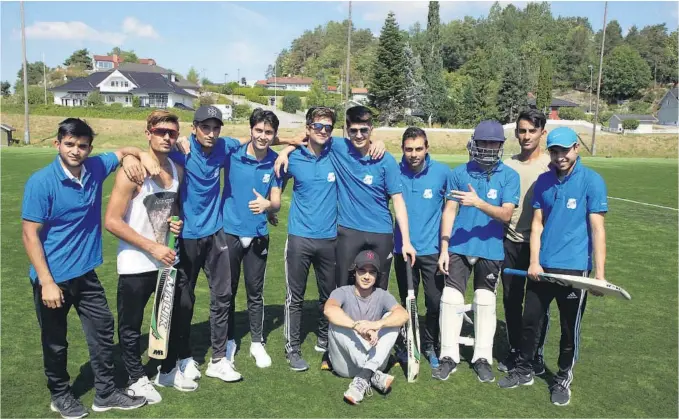  ?? ALLE FOTO: MORTEN SKIFJELD ?? CRICKETLAG­ET: Aozubellah Sherzad, Sefat, Farhad, Asif, Janat Gull, Lal Mohammad, Tazagul, Hedayat, Masiullah, Bilal og Ezatullah spilte kamp søndag.