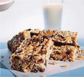  ?? PICTURE FROM EATINGWELL.COM ?? Energy bars.