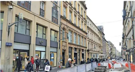  ?? FOTO: SOPHIA SCHÜLKE ?? Die Rue Serpenoise in Metz ist momentan noch voller Baustellen.