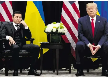  ??  ?? Pikantes Aufeinande­rtreffen bei der UNO in New York: Der Ukrainer Selenski verteidigt Trump, will aber nicht in US-Wahlkampf gezogen werden