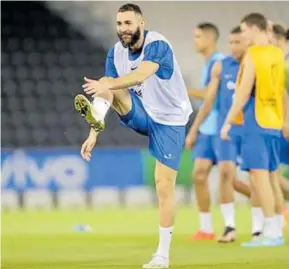  ?? Foto: Efe ?? Benzema, en una entrenamie­nto con Francia.