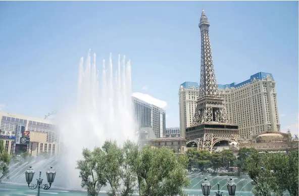  ?? — PHOTOS: JOHN WILLIAMS/ ?? The spectacula­r fountains at the Bellagio on the Vegas Strip never disappoint. Better yet, viewing them is free.
