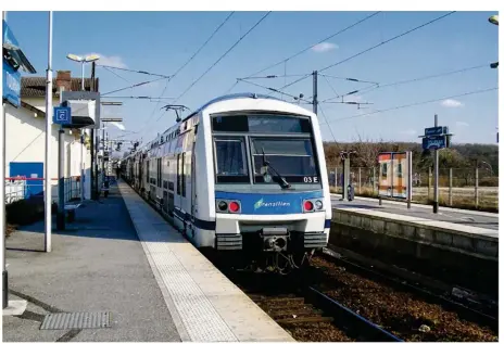  ??  ?? Aujourd’hui, la gare de Tournan-en-Brie est le bout d’une des deux branches du RER E en Seine-et-Marne (DR).