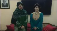  ??  ?? Mehbooba Mufti with Zaira waseem.