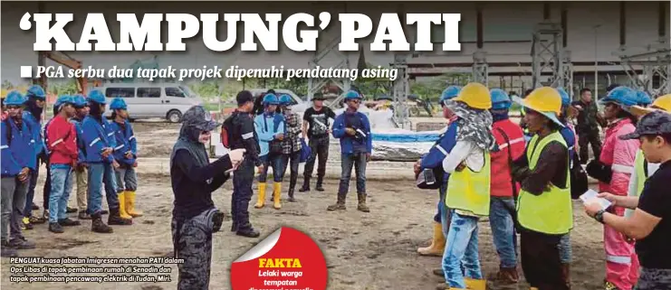  ??  ?? PENGUAT kuasa Jabatan Imigresen menahan PATI dalam Ops Libas di tapak pembinaan rumah di Senadin dan tapak pembinaan pencawang elektrik di Tudan, Miri.