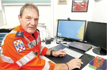  ?? ?? Warragul SES unit controller Alan Male is encouragin­g people to wear orange on Wednesday to say thank you to SES volunteers.