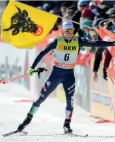  ??  ?? Falco Pellegrino e il Girl Power Federico Pellegrino, 25 anni, festeggia il successo nella sprint skating di Davos (Sui). A destra la staffetta regina del biathlon in Austria: Lisa Vittozzi, 20, Karin Oberhofer, 30, Federica Sanfilippo, 25, Dorothea...