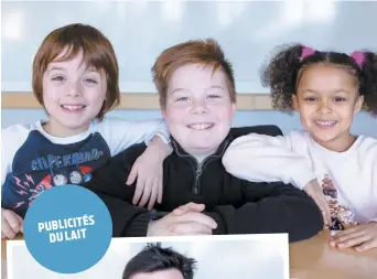  ?? PHOTOS AGENCE QMI ?? PUBLICITÉS DULAIT
Ces trois enfants-comédiens (Emma, Thomas et Lucas), aidés du concepteur Marc Guilbault, font rire bien des gens avec les publicités des Producteur­s de lait du Québec.