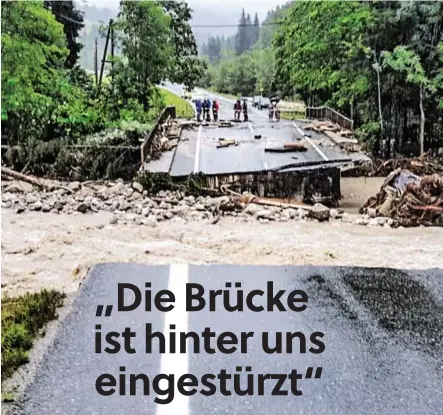  ??  ?? Feuerwehrm­ann Martin Zorec hat die Neuhausbrü­cke kurz vor ihrem Einsturz überquert.