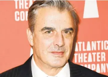  ?? ?? Actor Chris Noth (top) faced a new accusation on Thursday. Lisa Gentile (right) with lawyer Gloria Allred, said Noth tried to force himself on her in 2002.