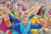  ??  ?? Anganwadi staff raising slogans during a protest outside the DC office in Amritsar on Wednesday. SAMEER SEHGAL/HT