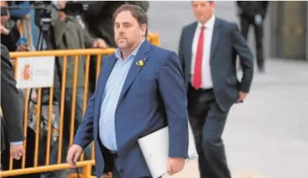  ?? JAIME GARCÏA ?? 2-11-2017 Junqueras se dirige a la Audiencia Nacional, después ingresaría en prisión preventiva