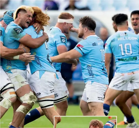  ?? PHOTOSPORT ?? Northland show their elation at beating Auckland yesterday, sealed by Bruce Kauika-Petersen’s super late team try, left.