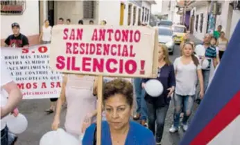  ?? |HROY CHÁVEZ-PUBLIMETRO ?? Problemas de parqueo y de insegurida­d, entre lo que denuncian los residentes del barrio.