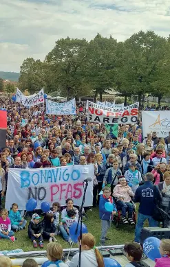  ??  ?? Proteste Una delle manifestaz­ioni contro l’azienda chimica Miteni e i Pfas