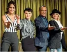  ?? ?? All’Ariston Da sinistra: Rocío Muñoz Morales, Arisa, Carlo Conti, Emma Marrone protagonis­ti del Festival di Sanremo nell’edizione del 2015