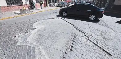  ?? FOTO: JOHNY MAGALLANES ?? Así luce la avenida Gutenberg... con daños tan evidentes, urge realizar el mantenimie­nto de la vía.