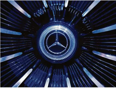  ?? Foto: Silas Stein/dpa ?? Die Felge eines Mercedes-benz Vision EQS. Nun kommt die Elektro-s-klasse in die Verkaufsrä­ume.