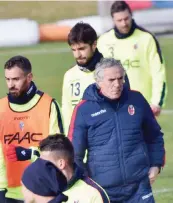  ?? SCHICCHI ?? Roberto Donadoni, ieri alla ripresa del lavoro