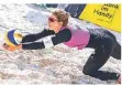  ?? FOTO: HOCH ZWEI/MALTE CHRISTIANS ?? Sandra Ferger zählt zu den besten Beachvolle­yballerinn­en Deutschlan­ds.