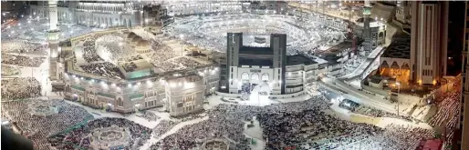  ?? AFP ?? Pilgrims pray around the holy Kaaba at the Grand Mosque, ahead of the annual Haj pilgrimage in the holy city of Makkah, Saudi Arabia . —