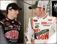  ?? AP/GARRY JONES ?? Jeff Gordon (left) will make his return to racing this weekend at the Brickyard 400 after he agreed to drive the No. 88 car for Dale Earnhardt Jr. (right), who is expected to miss the next two weeks because of concussion symptoms.