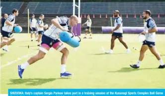  ??  ?? SHIZUOKA: Italy’s captain Sergio Parisse takes part in a training session at the Kusanagi Sports Complex Ball Game Field in Shizuoka during the Japan 2019 Rugby World Cup. — AFP