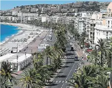  ?? Foto: AP, Francois Mori ?? Místo činu Promenade des Anglais, Promenáda Angličanů, v Nice je nejslavněj­ším pobřežím francouzsk­é Riviéry.