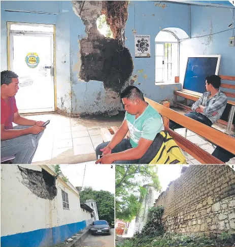  ?? FOTOS: JUAN CÉSAR DÍAZ ?? 1 El edificio presenta una fragilidad en su estructura debido a los años y las inclemenci­as del clima. 2 La pared se cayó en la parte de la bodega de armas, a un costado del edificio. 3 El edificio tiene dos torreones como parte de su diseño original,...