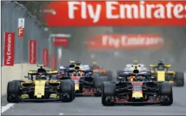  ??  ?? GUERRA ABIERTA. Renault y Red Bull siguen a la gresca en F1.