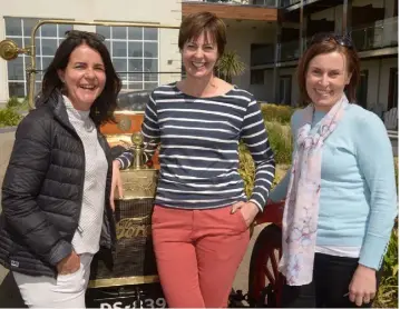  ?? PHOTO: DENIS BOYLE ?? Ruth Butler, Una Timmins and Theresa Kelleher at the annual West Cork vintage run in Clonakilty Co Cork.