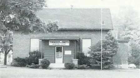  ?? SPECIAL TO THE EXAMINER ?? After it served as Fairview School, and before it became the Trent Valley Archives' home, the building at Woodlawn Dr. and Centre Line served as the offices for the former Township of Smith, now part of Selwyn Township.