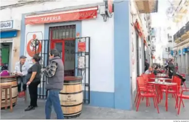  ?? SONIA RAMOS ?? Vista de un establecim­iento hostelero ubicado en la céntrica calle La Vega.