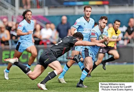  ?? ?? Tomos Williams races through to score for Cardiff
Picture: Huw Evans Agency