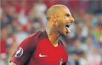  ?? KAI PFAFFENBAC­H / REUTERS ?? Ricardo Quaresma, tras convertir el penalti determinan­te contra Polonia