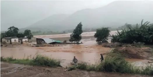  ?? ?? THE flOODS AND MUDSLIDES CAUSED BY CYCLONE FREDDY HAVE DEVASTATED THE PHALOMBE DISTRICT IN THE SOUTH OF MALAWI.
PHOTO: SUPPLIED