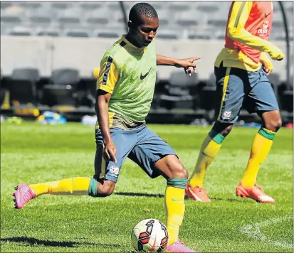  ?? Picture: GALLO IMAGES ?? KEEPING SHARP: Mandla Masango during the South African training session at Orlando Stadium in Soweto yesterday