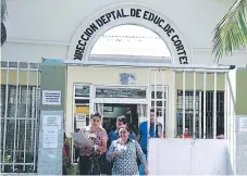  ?? FOTO: LA PRENSA ?? DOCENTES. La Dirección Departamen­tal trabaja para fortalecer los procesos.