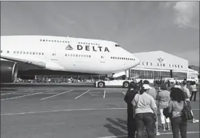  ??  ?? Prior to Delta, United Airlines was the last major carrier to utilize Boeing 747 aircraft.(Photo: robertnove­ll)