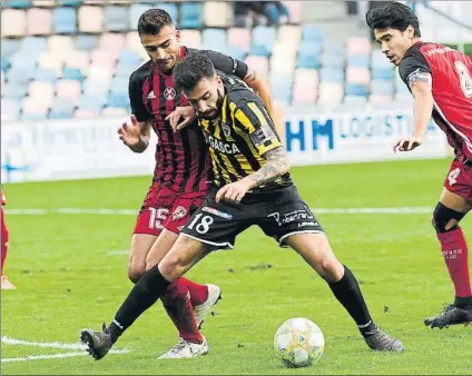  ?? FOTO: MIREYA LÓPEZ ?? A mantener la racha Toni Frau confía en que el Arenas sea capaz de lograr un buen resultado en su visita al Alavés B